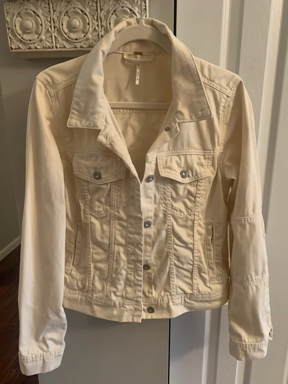 Free People Cropped Cream Jean Jacket - M